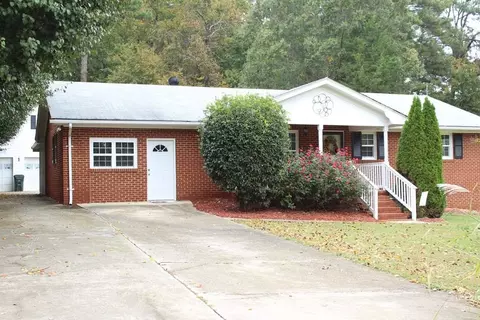 606 Shiloh Dr, Durham, NC 27703 photo 1