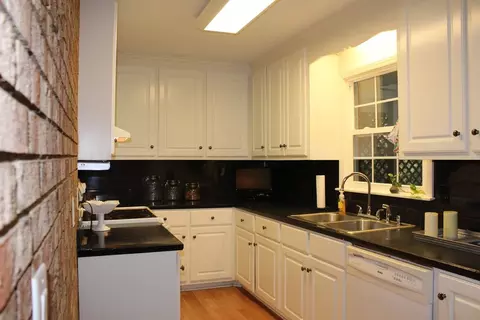 606 Shiloh Dr, Durham, NC 27703 photo 8