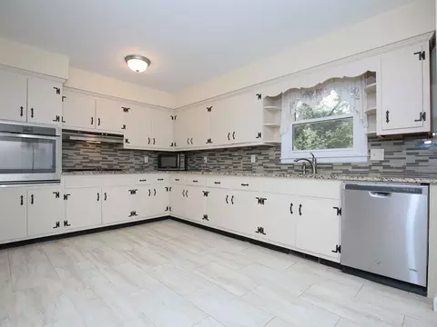 2249 Charlotte St, Durham, NC 27705 photo 5
