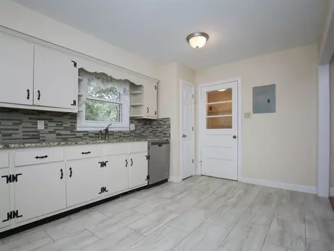 2249 Charlotte St, Durham, NC 27705 photo 8