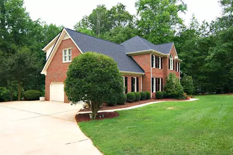 6814 Tryon Rd, Cary, NC 27518 photo 2