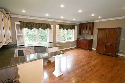 6814 Tryon Rd, Cary, NC 27518 photo 14