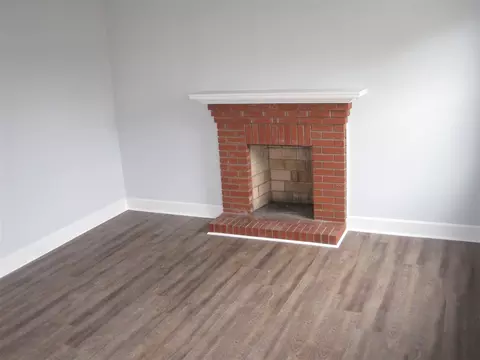 402 E H St, Erwin, NC 28339 photo 3