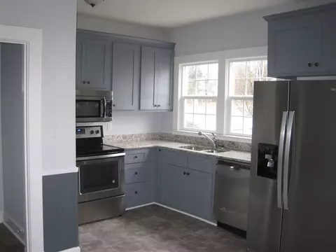 402 E H St, Erwin, NC 28339 photo 18