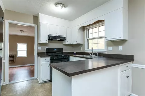 5829 Shamrock Rd, Durham, NC 27713 photo 6