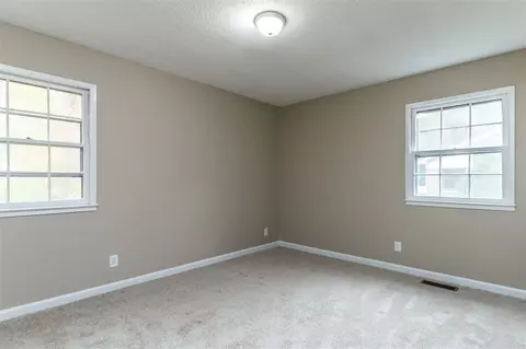 5829 Shamrock Rd, Durham, NC 27713 photo 9