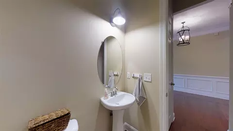 1815 Morehead Hill Ct, Durham, NC 27703 photo 4