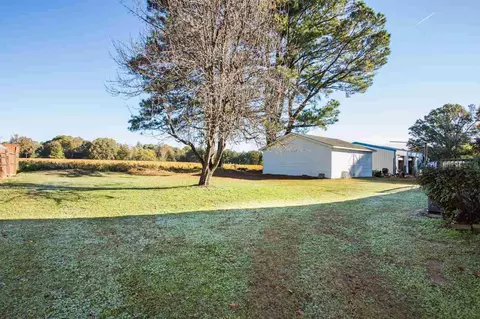 119 Castle Dr, Smithfield, NC 27577 photo 3