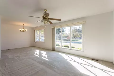 119 Castle Dr, Smithfield, NC 27577 photo 5