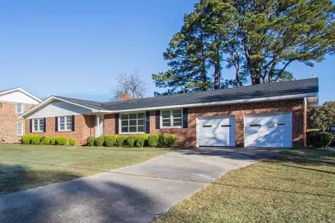 119 Castle Dr, Smithfield, NC 27577 photo 2