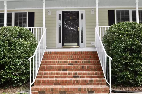 201 Rosinton Ct, Garner, NC 27529 photo 2