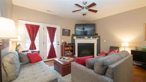 2771 Wyntercrest Ln, Durham, NC 27713 photo 2