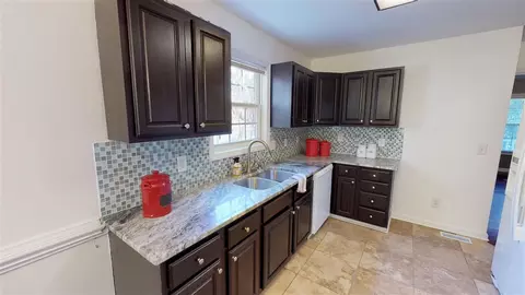 517 Wheeling Cir, Durham, NC 27713 photo 11