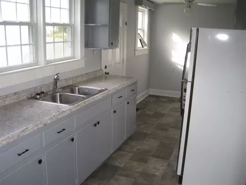 207 W E St, Erwin, NC 28339 photo 7