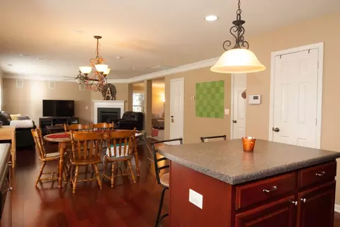 710 Weathervane Dr, Durham, NC 27703 photo 9