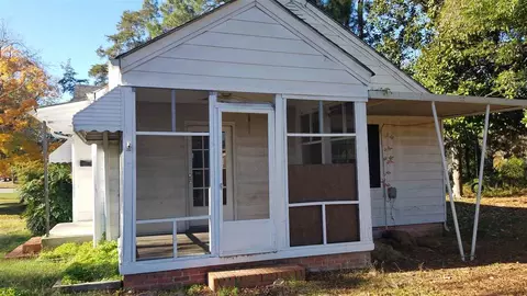 205 E Morgan St, Benson, NC 27504 photo 10