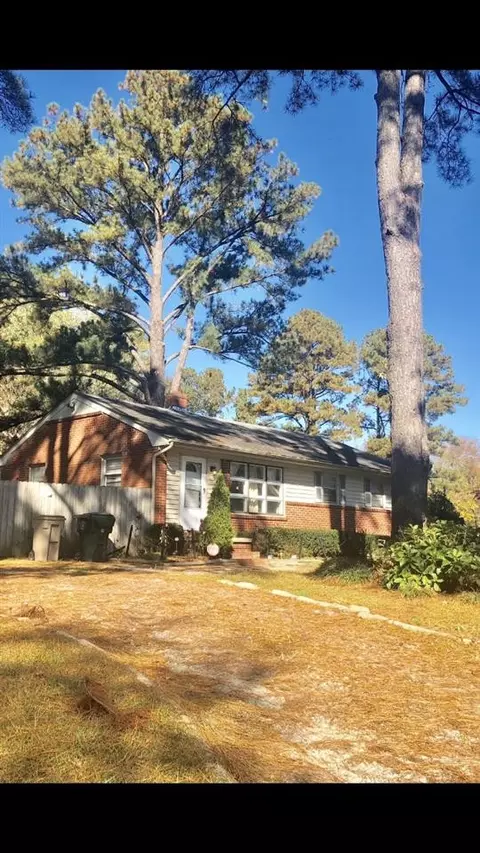 1407 Meadowbrook Dr, Garner, NC 27529 photo 2