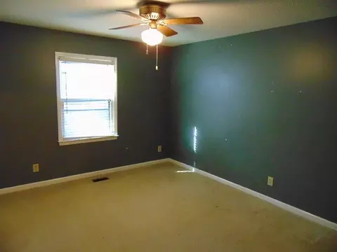 105 Raindrop Cir, Durham, NC 27712 photo 11