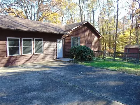 105 Raindrop Cir, Durham, NC 27712 photo 10