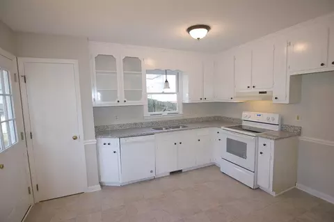 3625 Castlegate Dr, Raleigh, NC 27616 photo 5