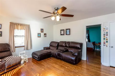 107 E Heath Ave, Smithfield, NC 27577 photo 6
