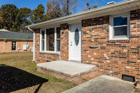 107 E Heath Ave, Smithfield, NC 27577 photo 4