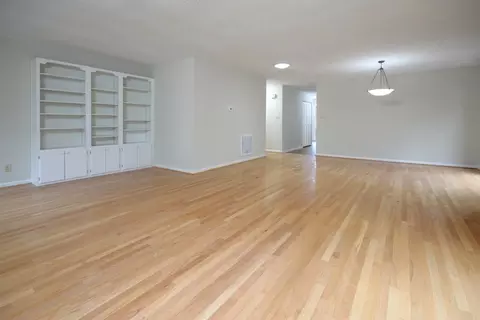 10 Glenmore Dr, Durham, NC 27707 photo 15