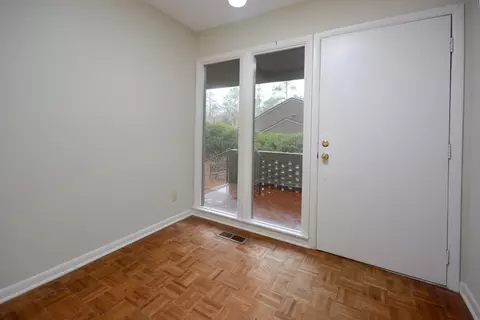 10 Glenmore Dr, Durham, NC 27707 photo 6