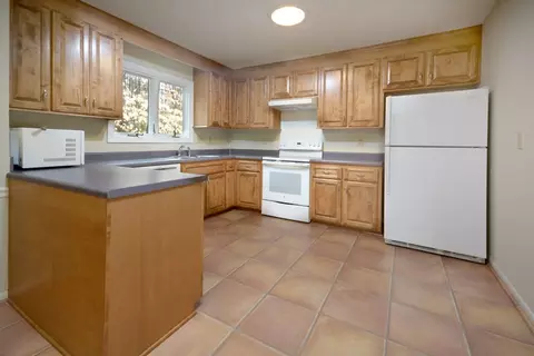 10 Glenmore Dr, Durham, NC 27707 photo 9