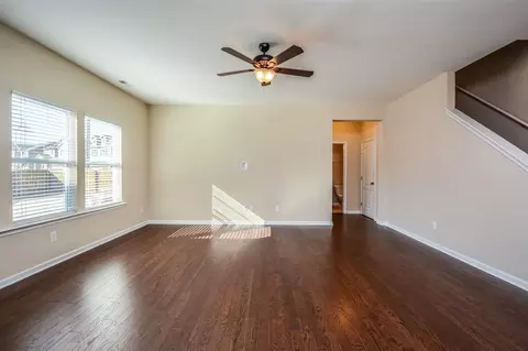 102 Putters Ct, Durham, NC 27703 photo 5