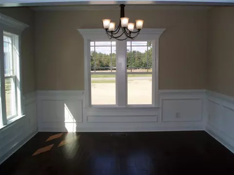 859 W Main St, Benson, NC 27504 photo 5