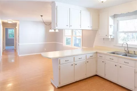67 Dudley Cir, Durham, NC 27703 photo 9