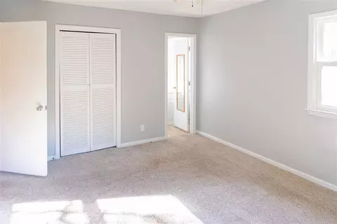 67 Dudley Cir, Durham, NC 27703 photo 7