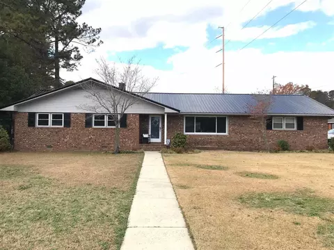 805 E Morris Cir, Dunn, NC 28334 photo 1