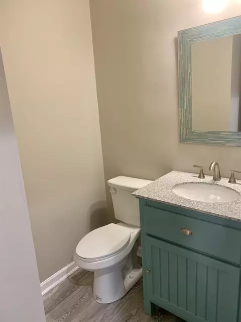 321 W Parrish Dr, Benson, NC 27504 photo 4