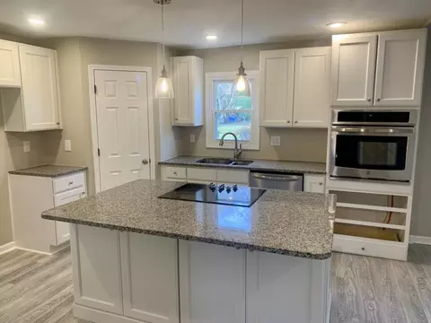 321 W Parrish Dr, Benson, NC 27504 photo 6
