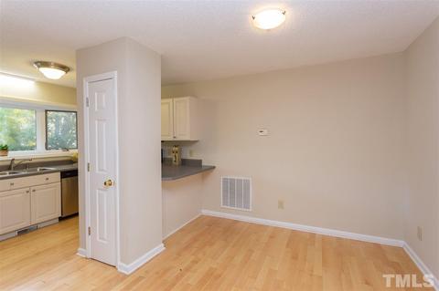 4107 Beechnut Ln, Durham, NC 27707 photo 5