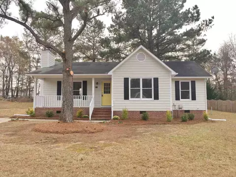 612 Circle Dr, Angier, NC 27501 photo 1