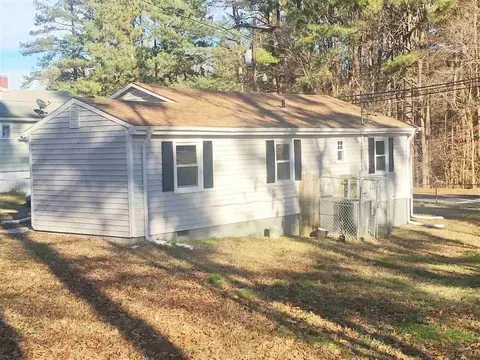 3323 Hinson Dr, Durham, NC 27704 photo 4