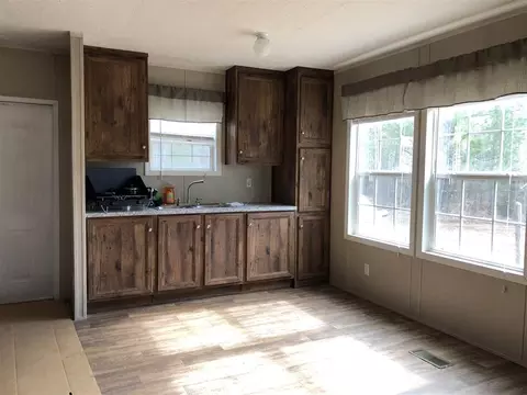 196 Rowe Rd, Macon, NC 27551 photo 4