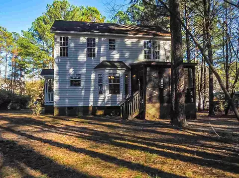 209 Sweet Pea Ln, Willow Spring, NC 27592 photo 5