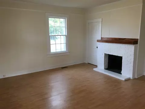 307 S 18th St, Erwin, NC 28339 photo 3