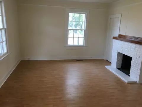 307 S 18th St, Erwin, NC 28339 photo 6