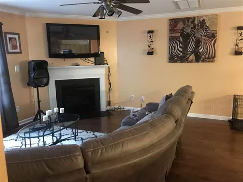 3510 Mountain Brook Cir, Durham, NC 27703 photo 4