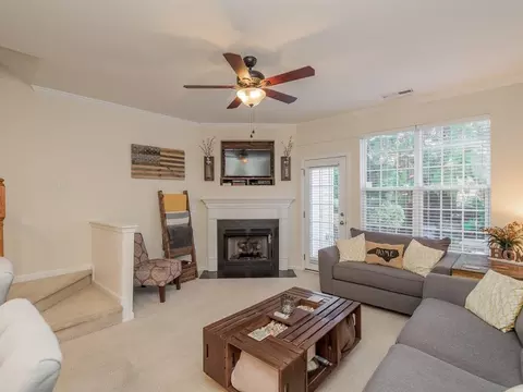 7855 Silverthread Ln, Raleigh, NC 27617 photo 9