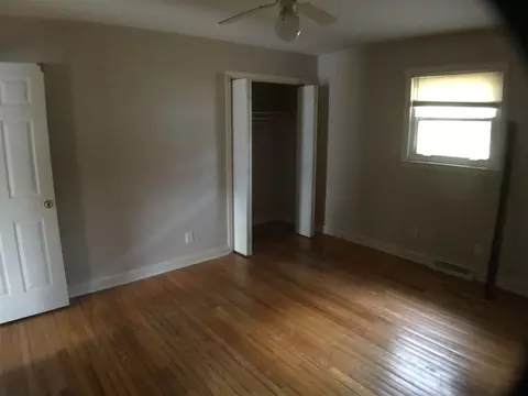 708 Carver St, Durham, NC 27704 photo 4