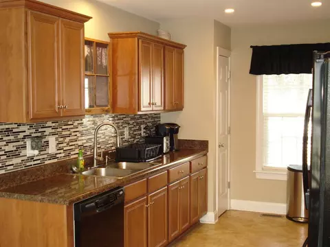 102 Bishop Ln, Dunn, NC 28334 photo 8