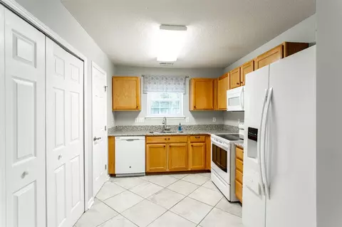 4621 Dolwick Dr, Durham, NC 27713 photo 8