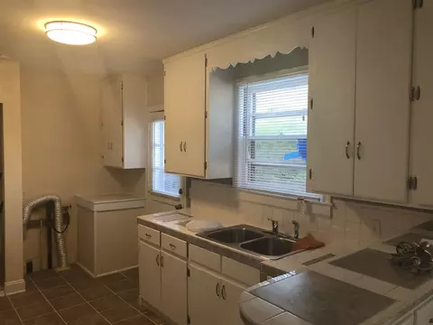 413 Cecil St, Durham, NC 27707 photo 3