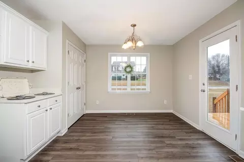 19 Silver Stirrup Ct, Willow Spring, NC 27592 photo 6